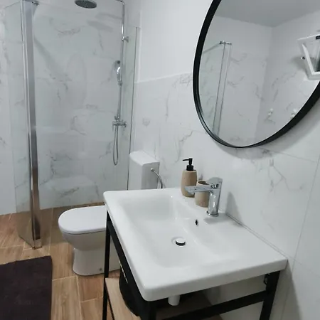 Kollmann - 50m From Arena, Private Courtyard *