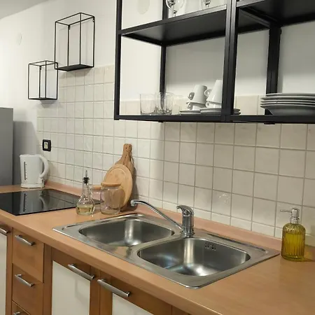 Kollmann - 50m From Arena, Private Courtyard Pula