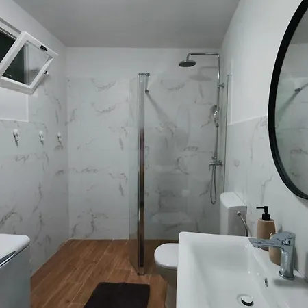 Kollmann - 50m From Arena, Private Courtyard Pula